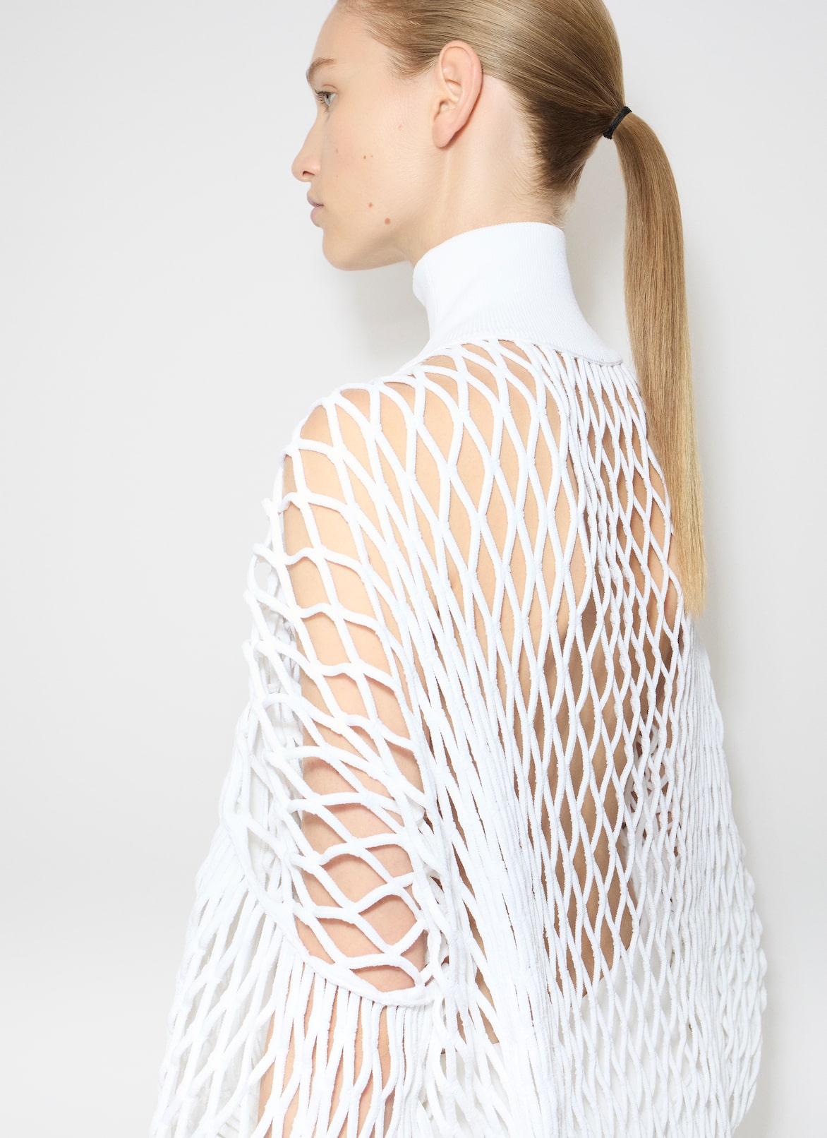 MACRAMÉ KNIT LOOSE JUMPER ALAÏA WHITE  MACRAMÉ KNIT LOOSE JUMPER
